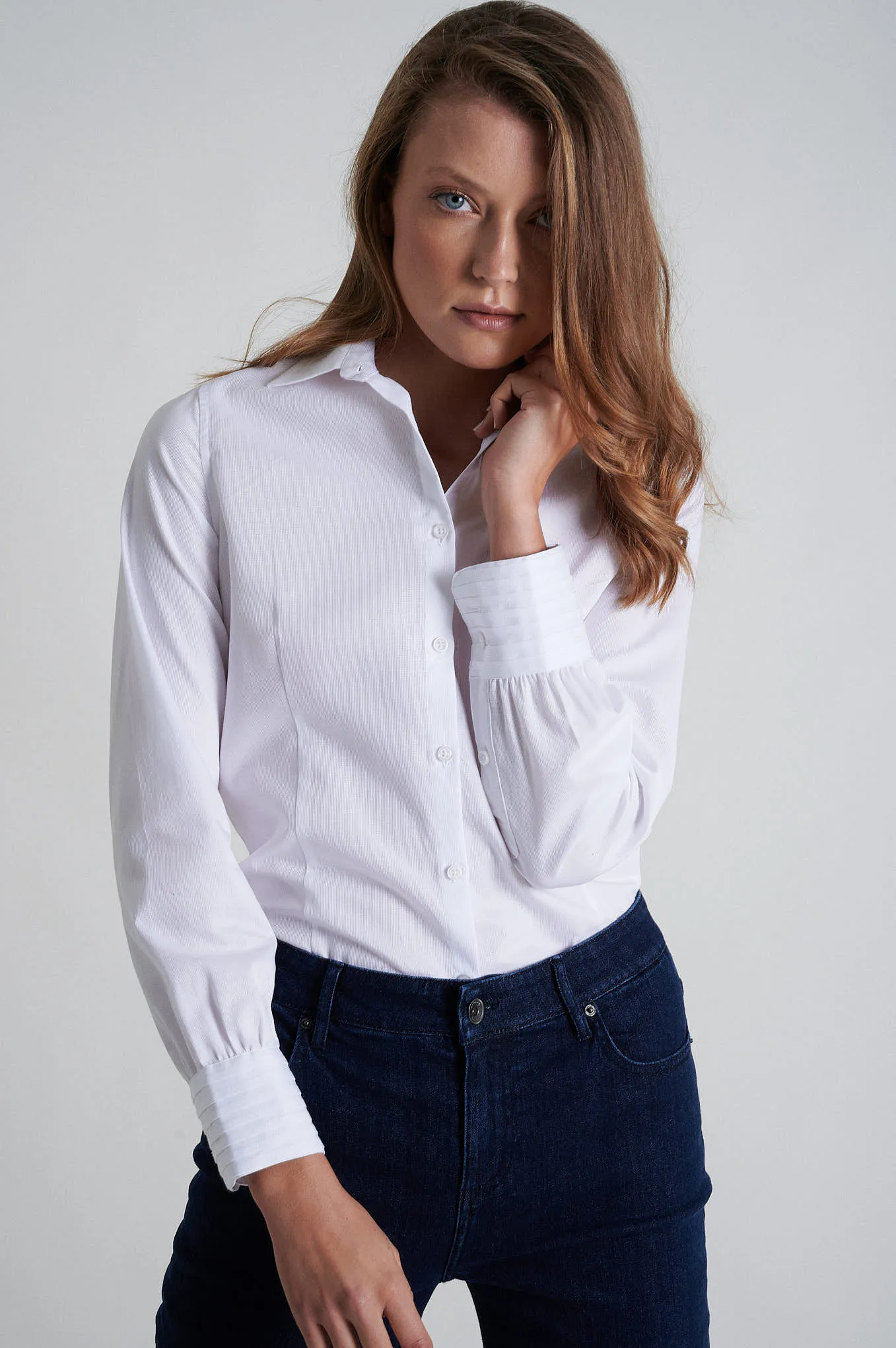 100% cotton shirt with pintucks cuffs