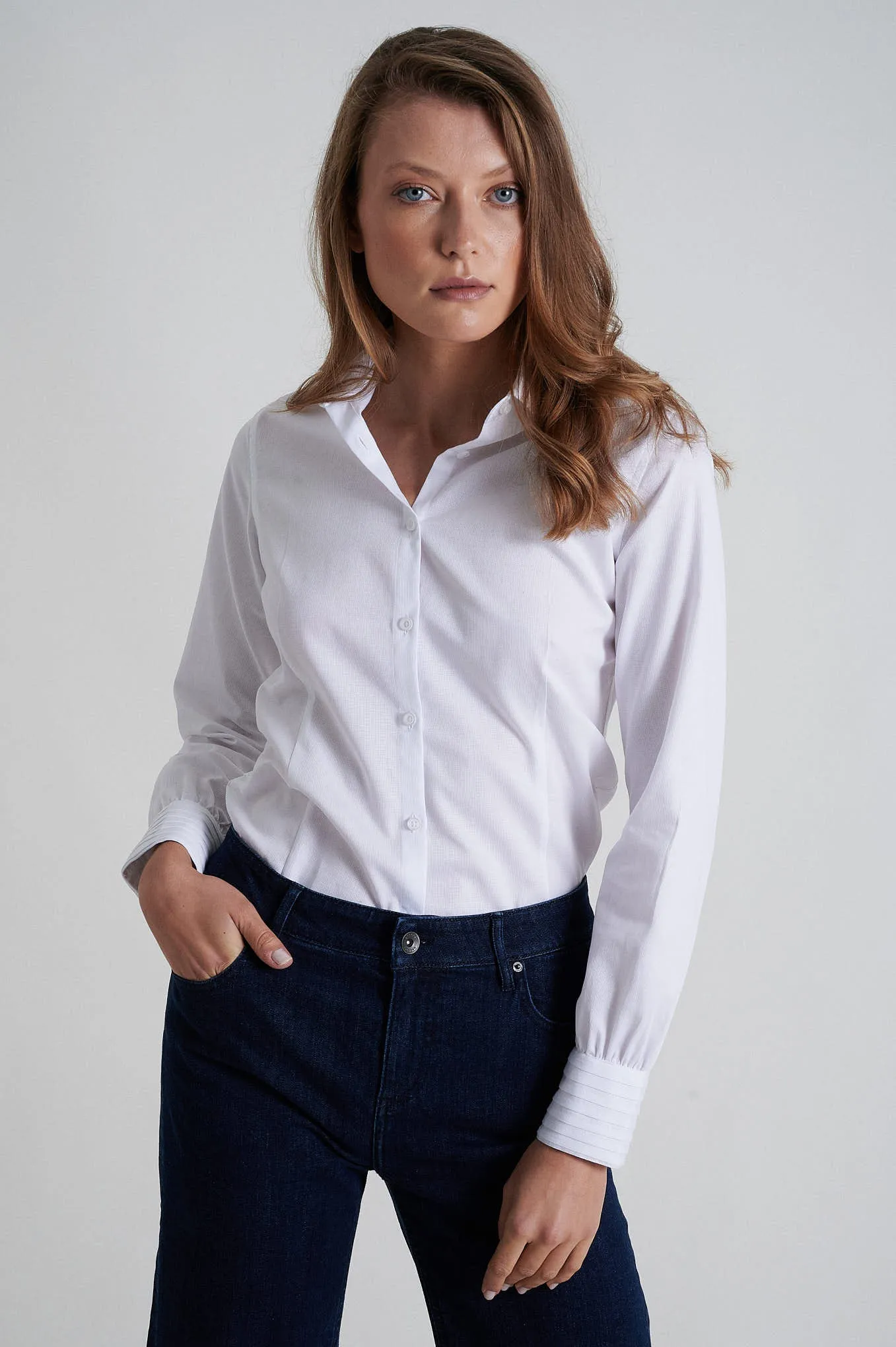 100% cotton shirt with pintucks cuffs