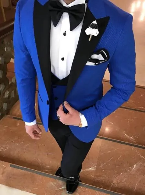 2020 Newest Fashion Navy Blue Business Mens Suits Wedding Suits For Men Slim Fit Tuxedos 3 Piece