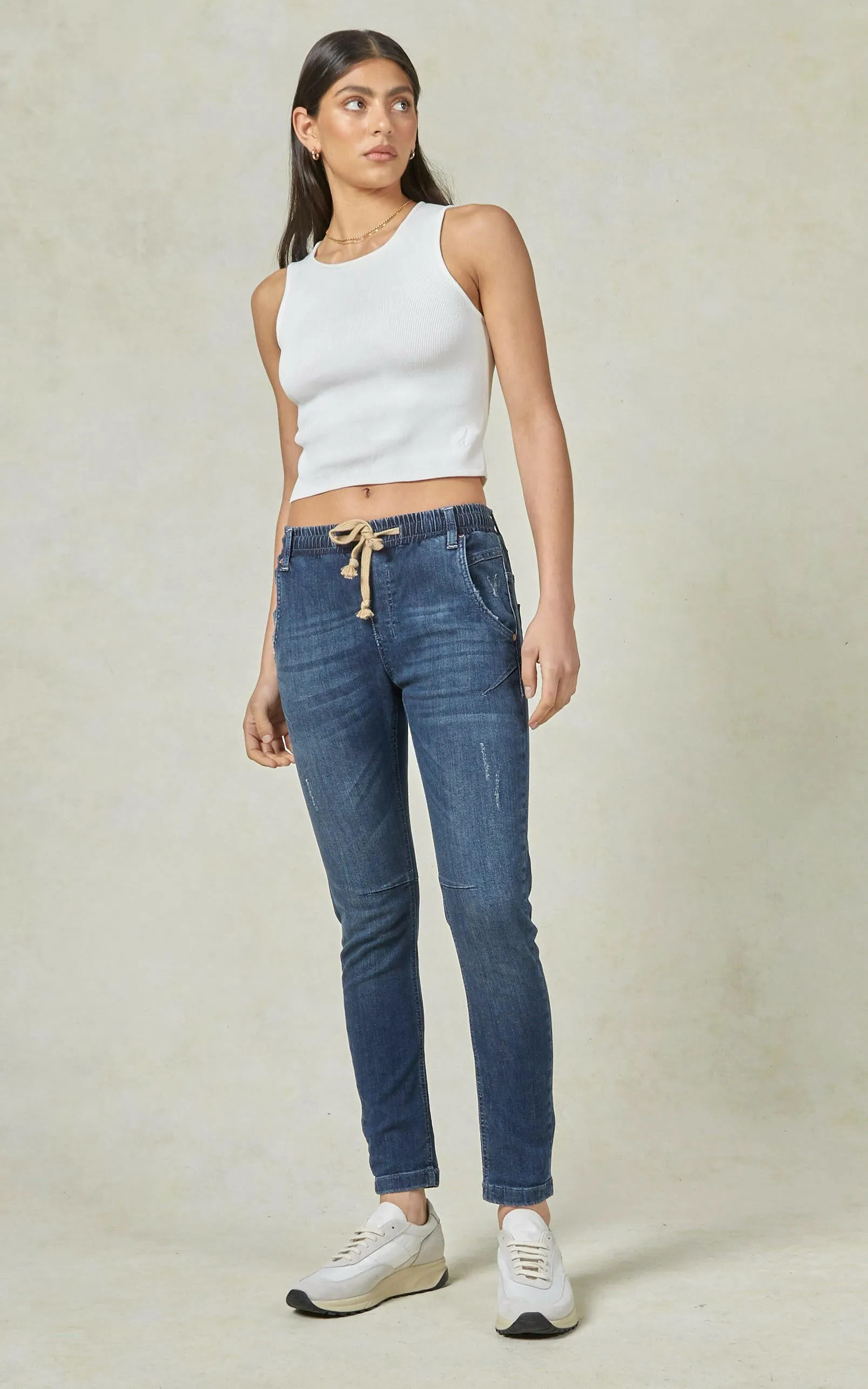 Active Classic Ankle Length Jeans