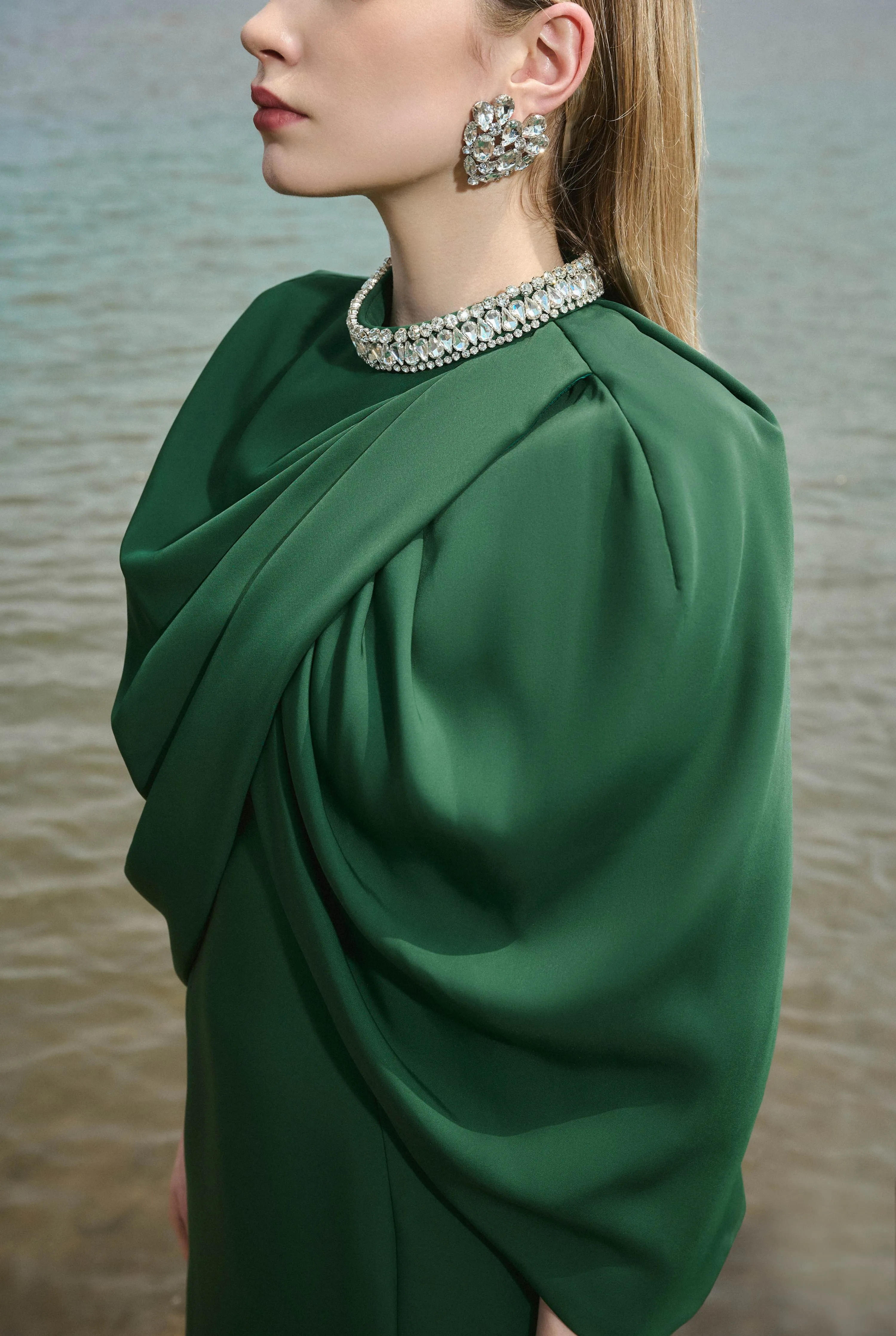 Crystal-Embellished Short Cape Full Green Dress