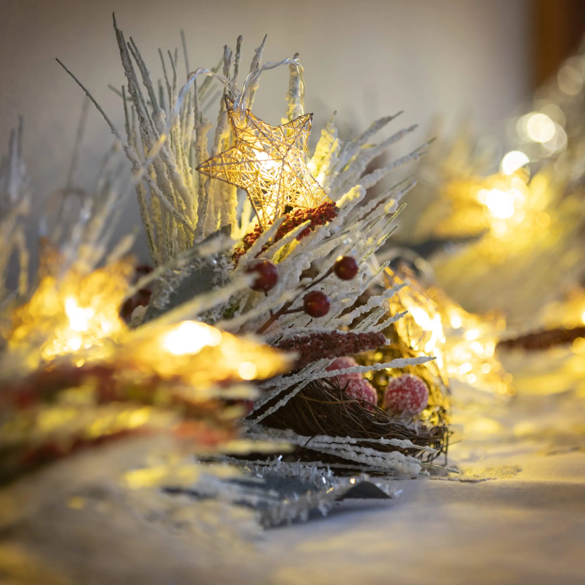 Gold Lighted Star Garland