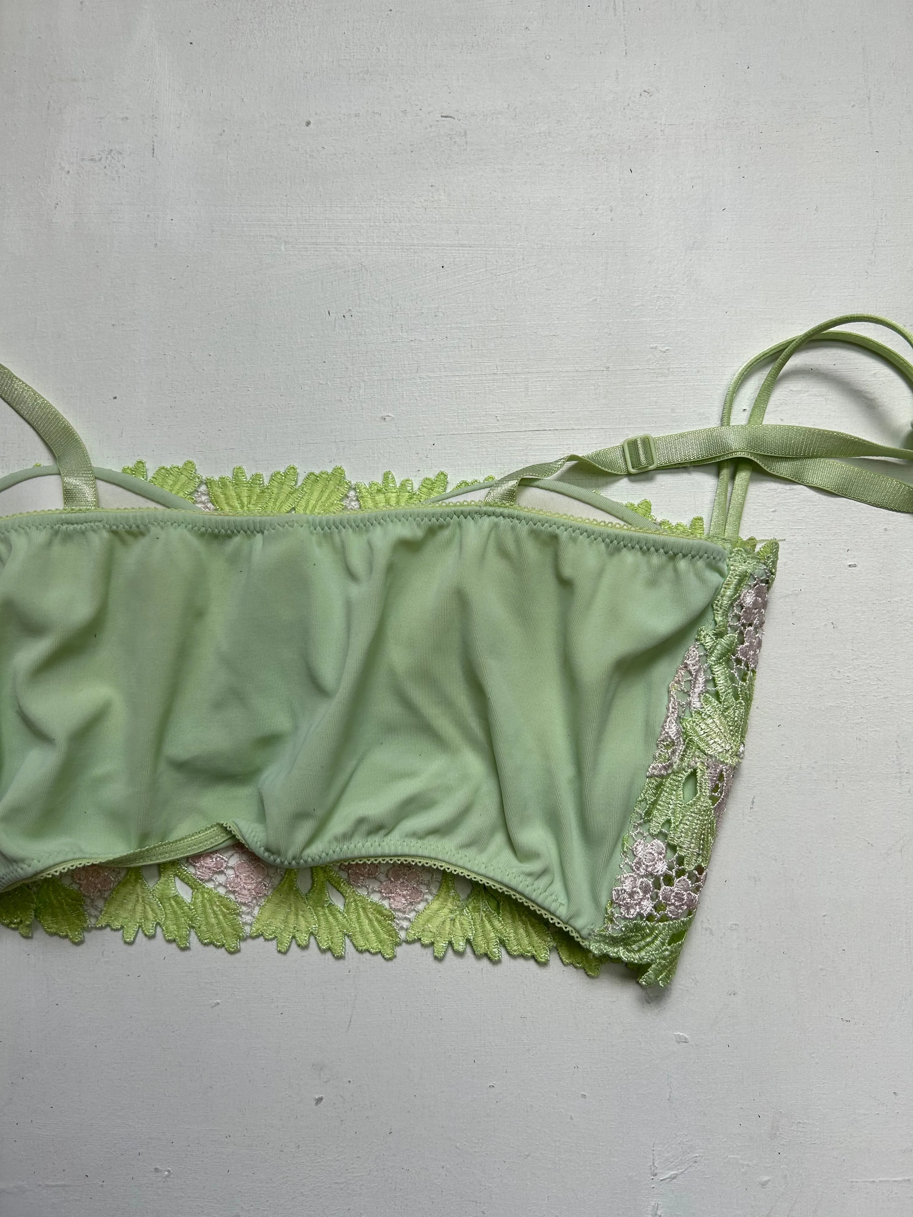 Green lace embroidered padded crop top lingerie bra (S)