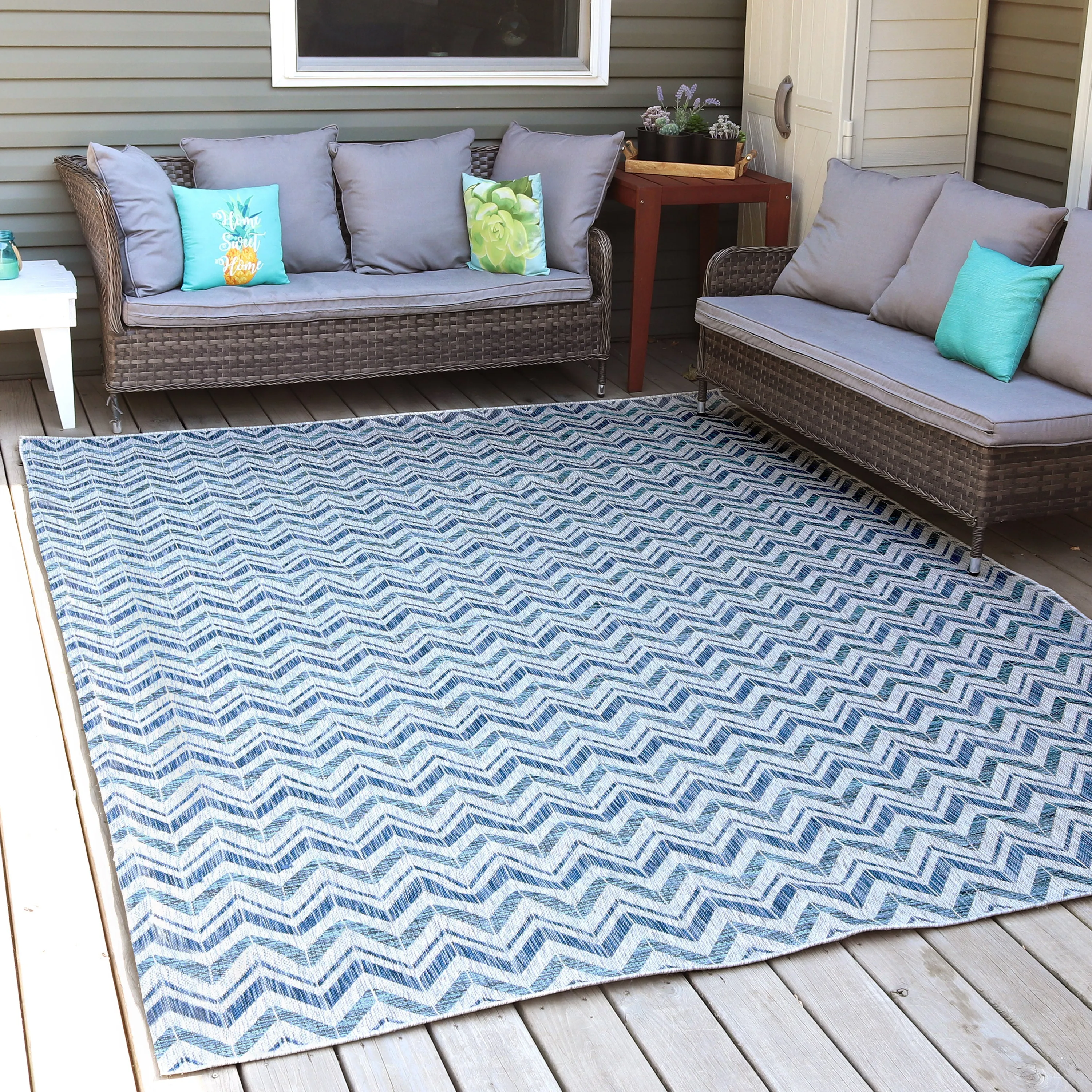 Sunnydaze Indoor or Outdoor Patio Area Rug