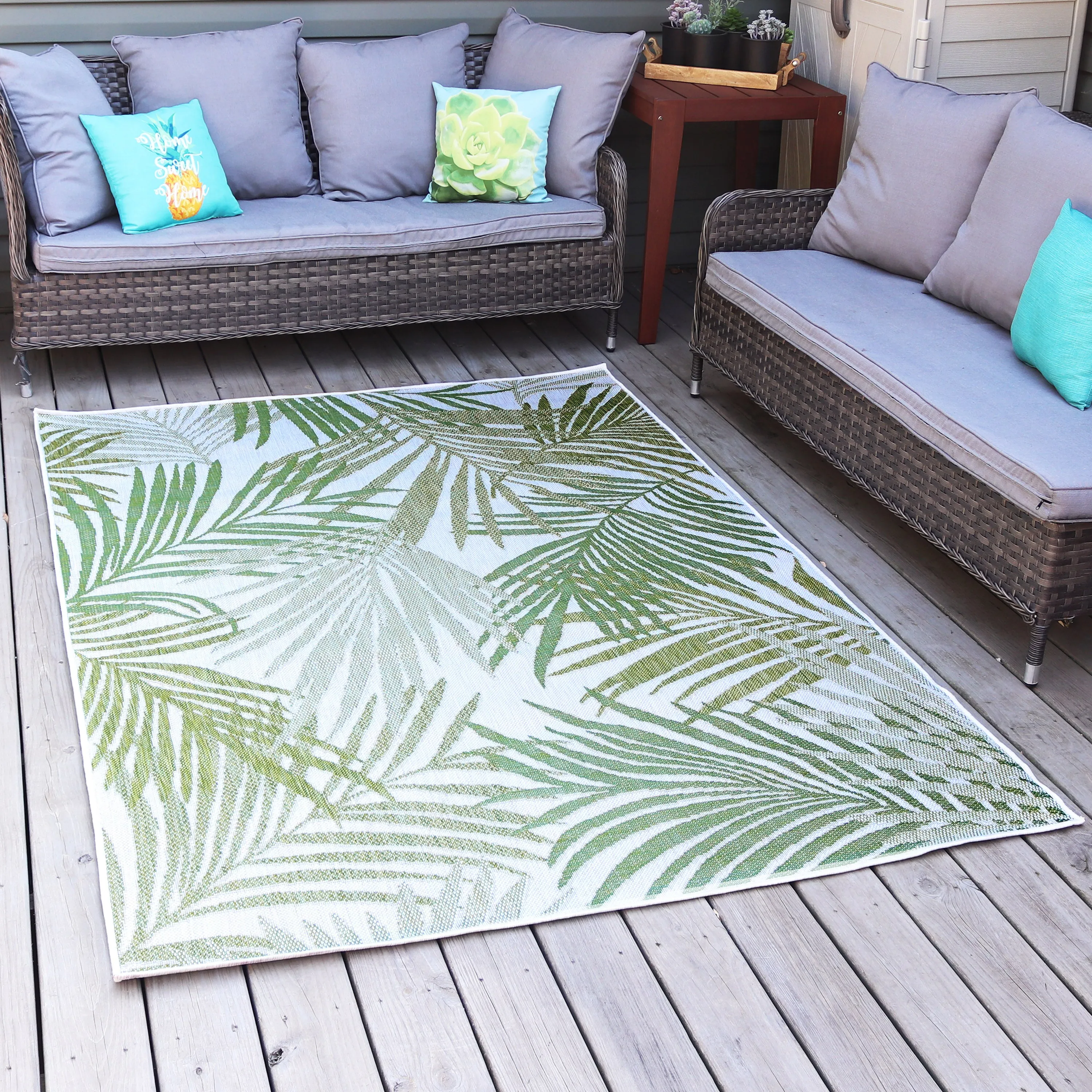 Sunnydaze Indoor or Outdoor Patio Area Rug