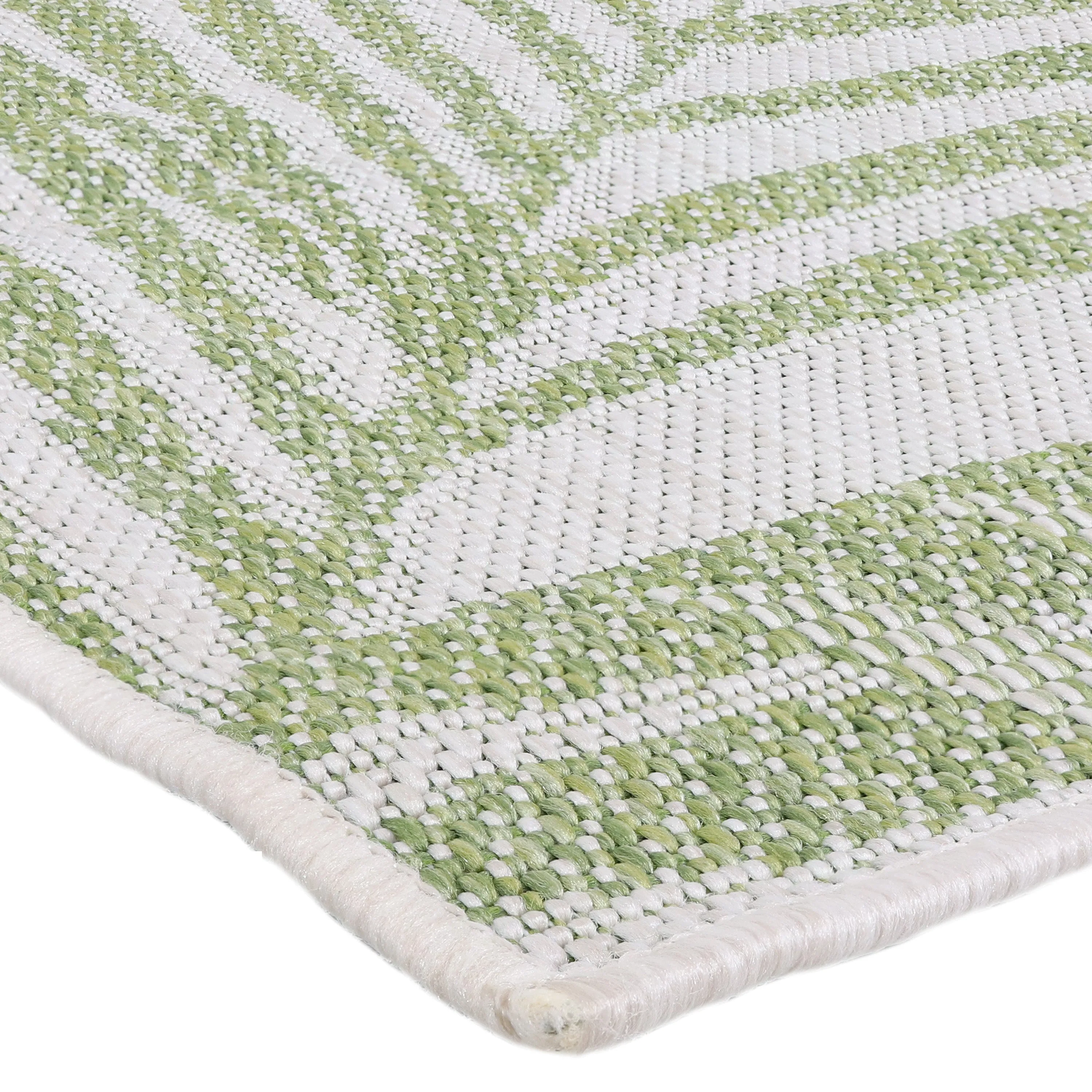 Sunnydaze Indoor or Outdoor Patio Area Rug