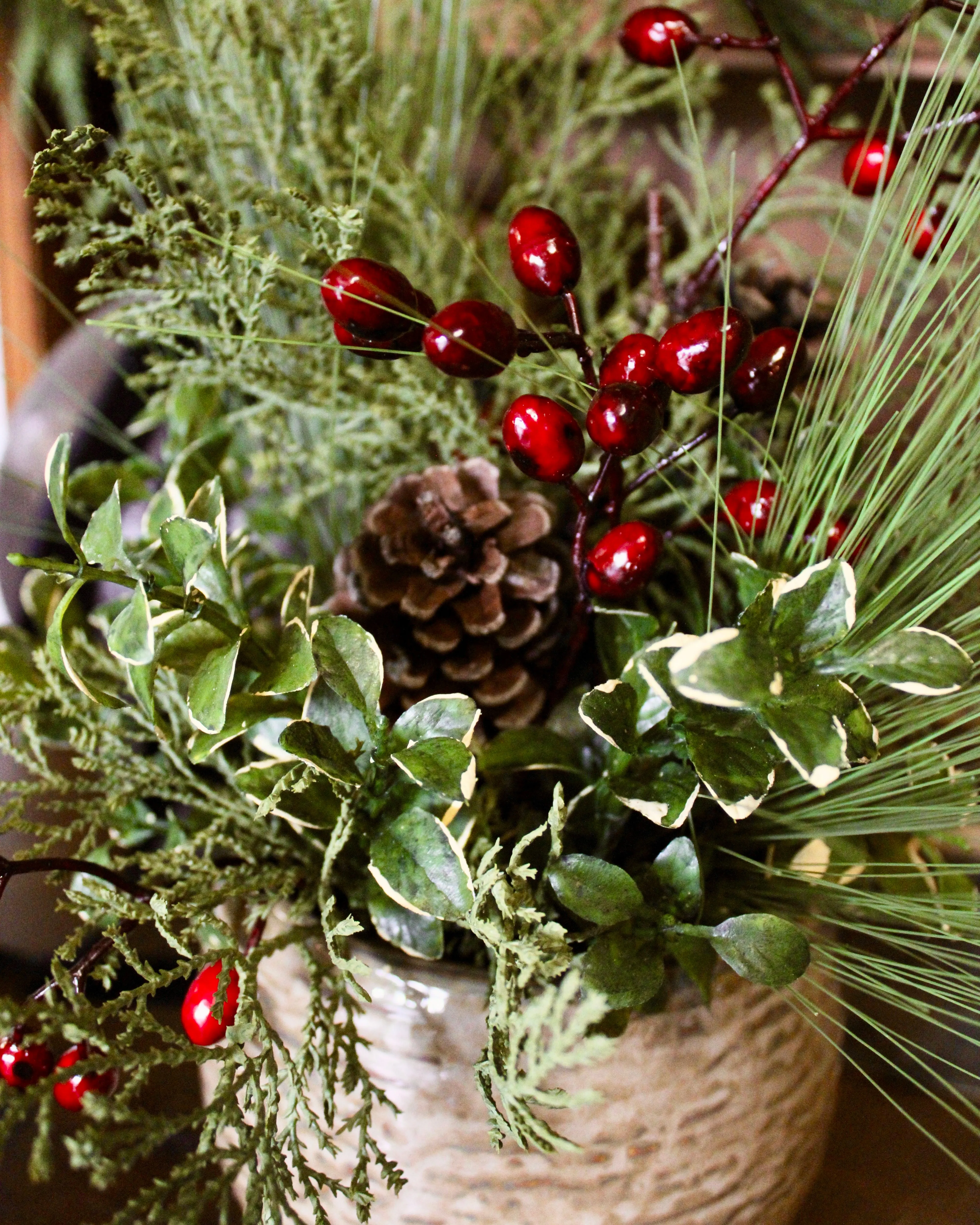 Traditional Christmas Arrangement Redux